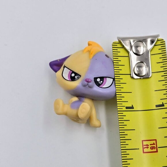Littlest Pet Shop Frowny Fluffball #50 Cat Surprise Families LPS Toy 2016 Read - Picture 6 of 7